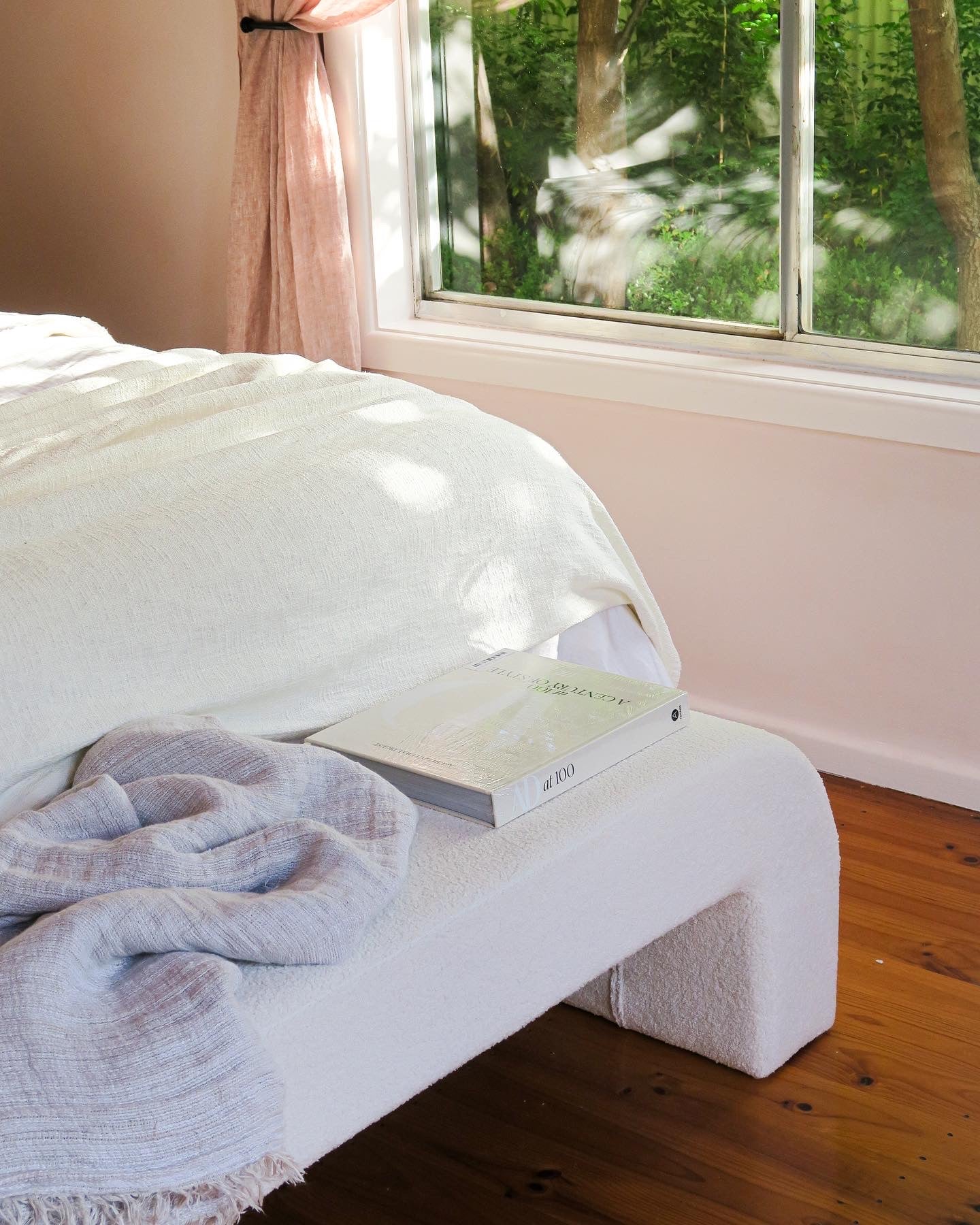 Gaia Boucle Bench Seat