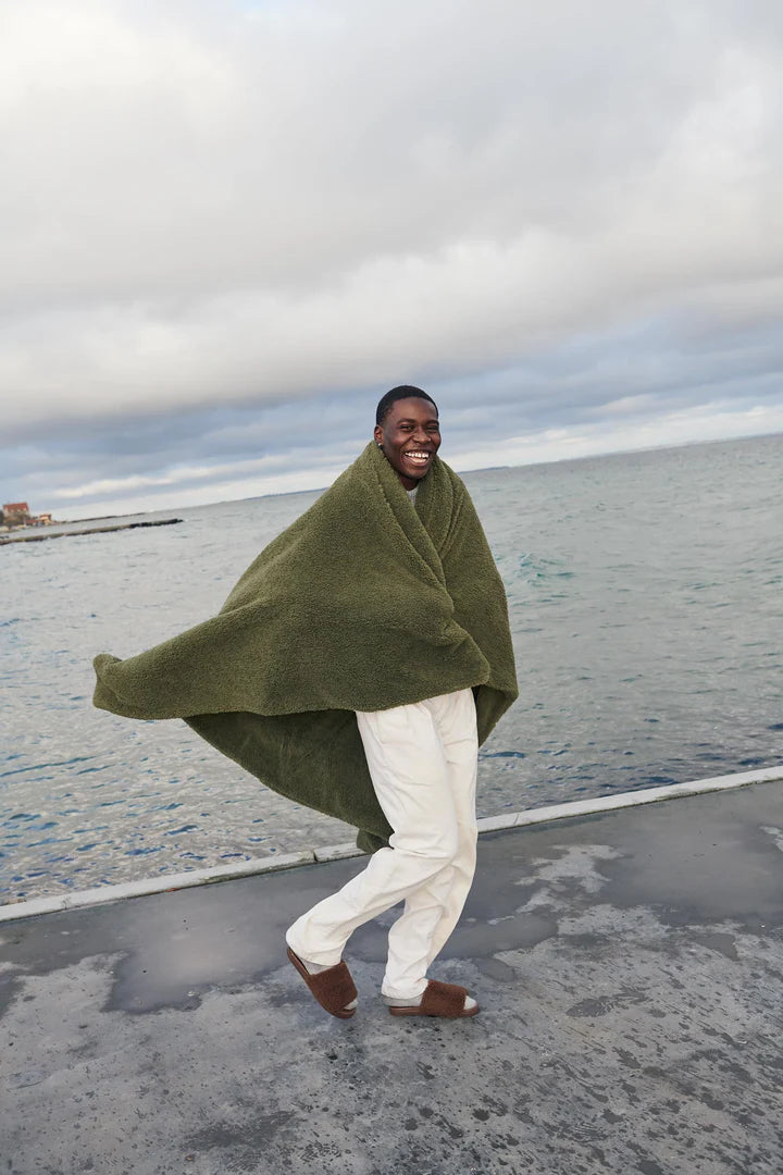 HOMMEY Faux Fur Throw Blanket - Olive