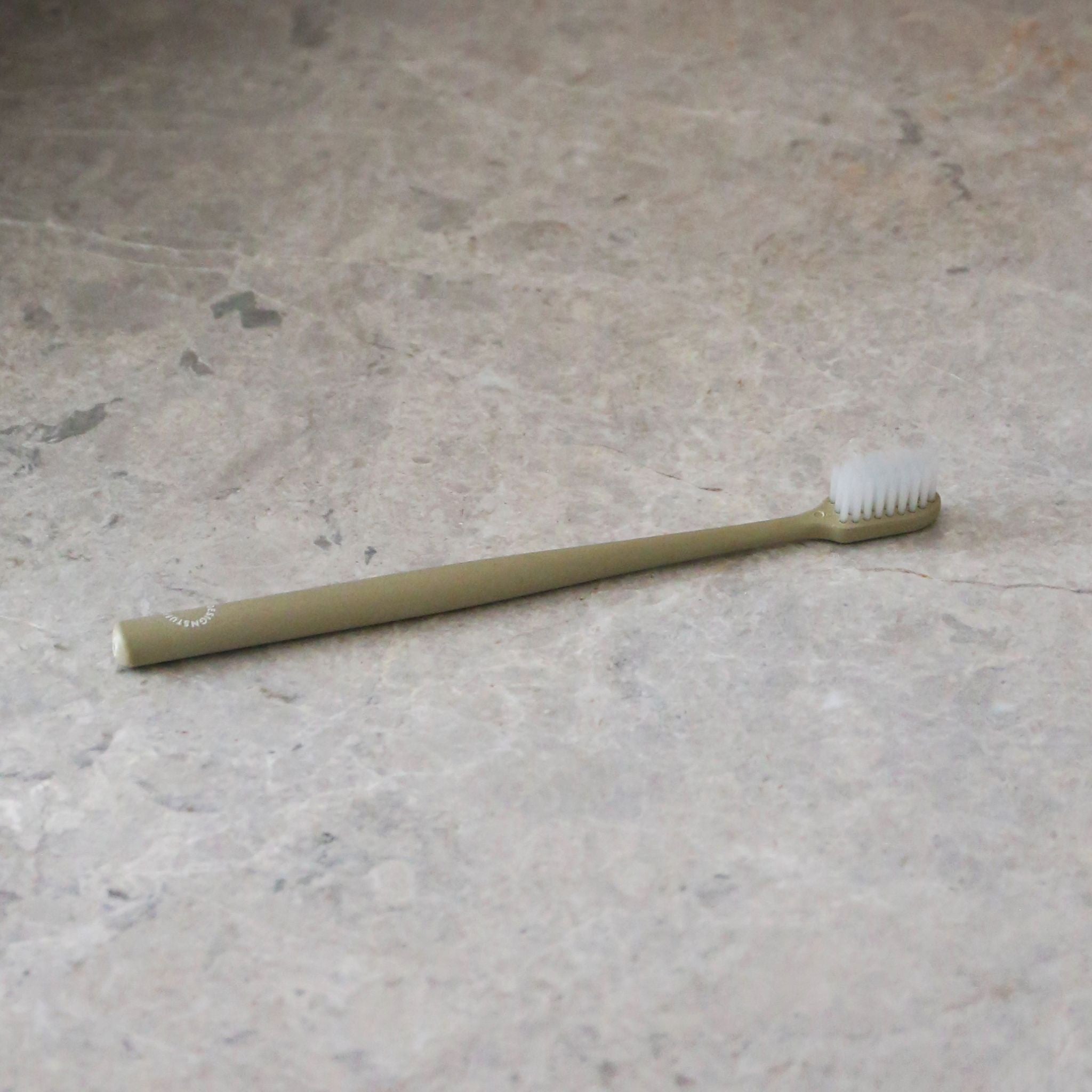 DESIGNSTUFF Wheatstraw Toothbrush, Khaki