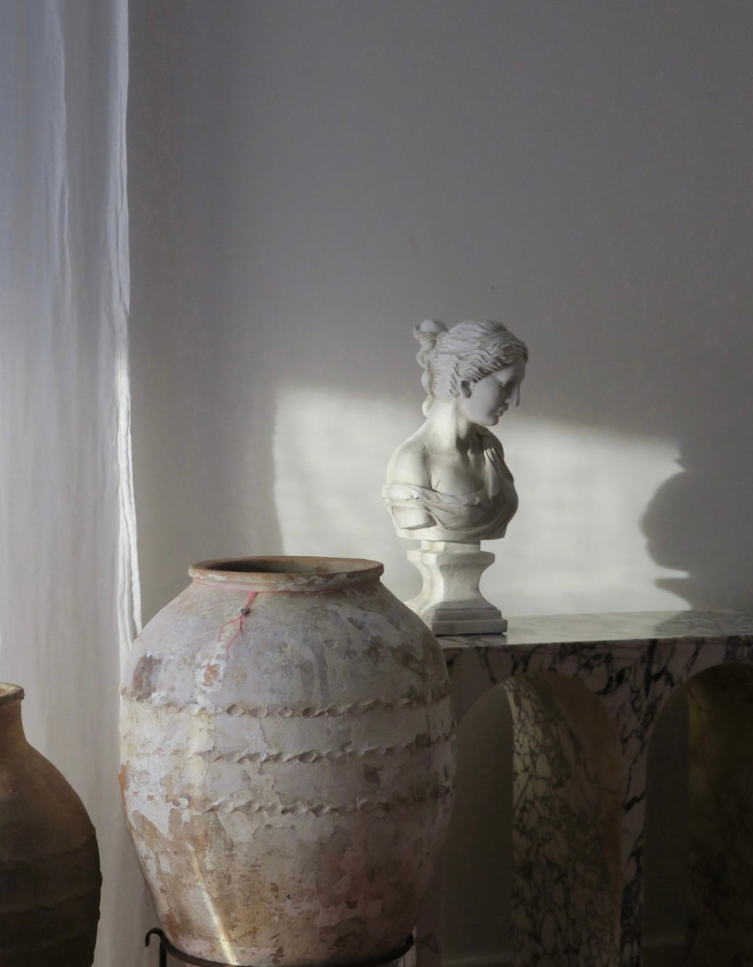 Goddess Gisele Statue