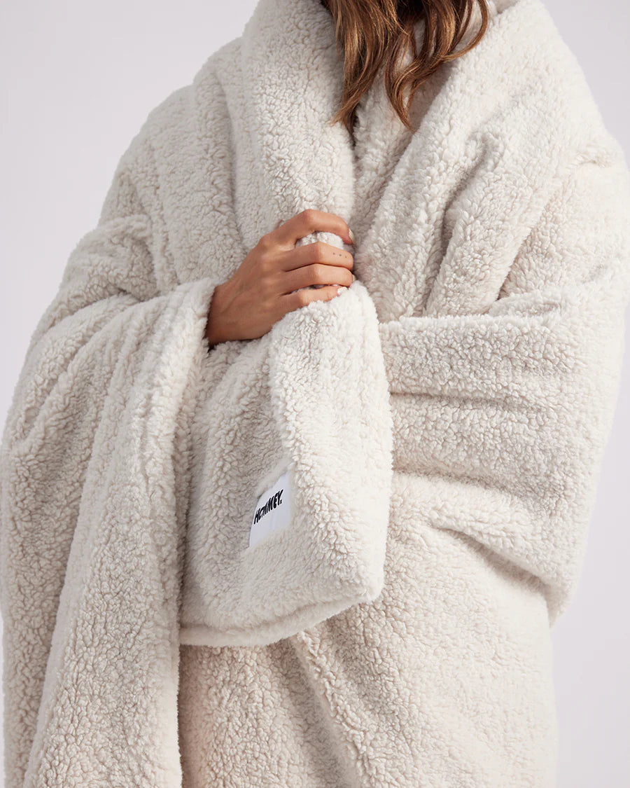 HOMMEY Faux Fur Throw Blanket - Marshmallow