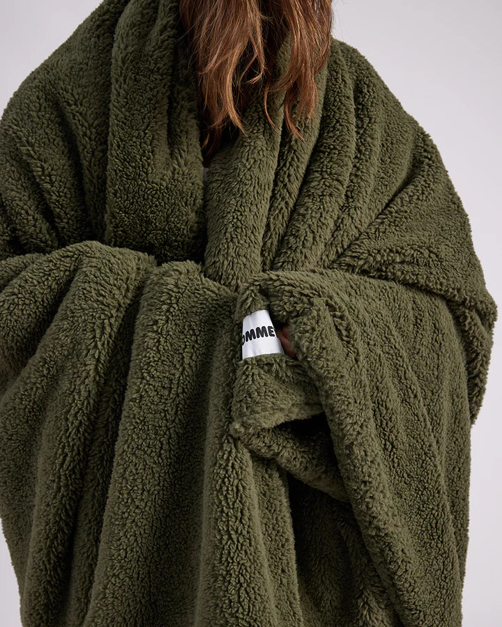 HOMMEY Faux Fur Throw Blanket - Olive