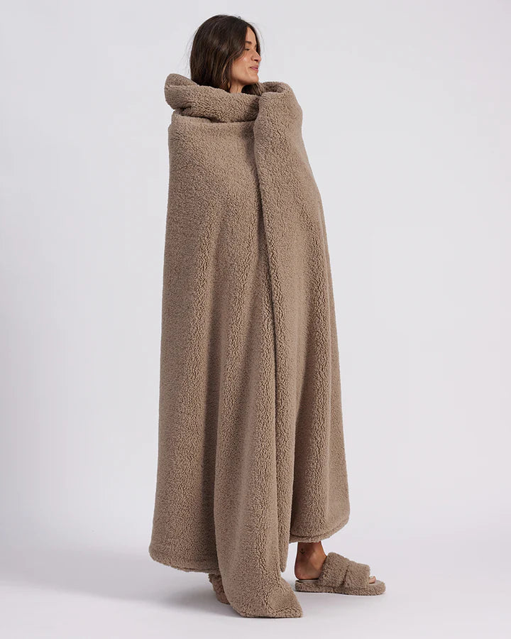 HOMMEY Faux Fur Throw Blanket - Warm Grey