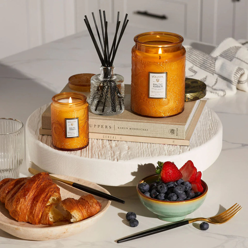 VOLUSPA Baltic Amber 100hr Candle