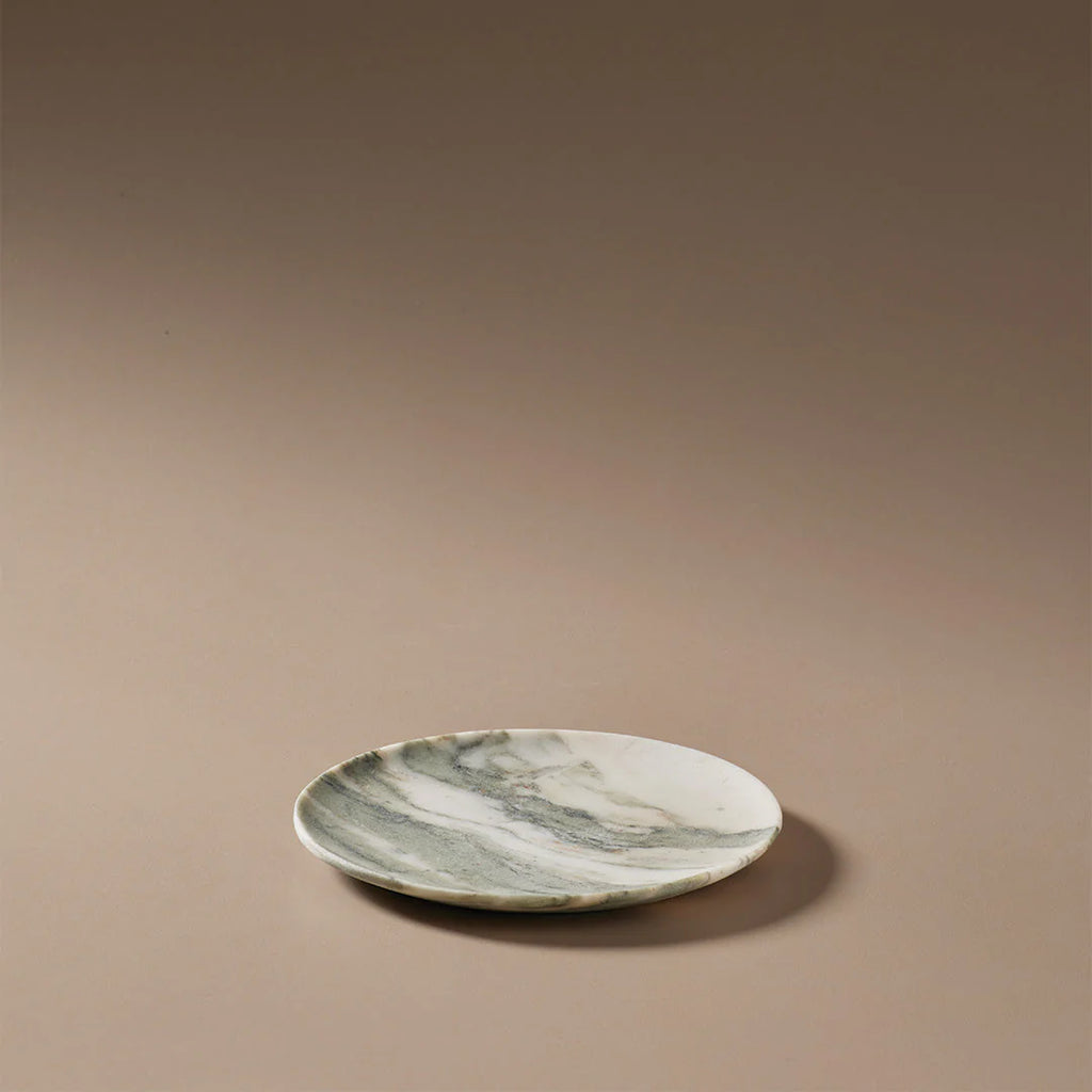 Lady Onyx Plate - Medium