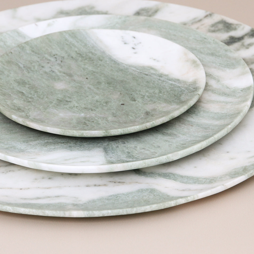 Lady Onyx Plate - Medium