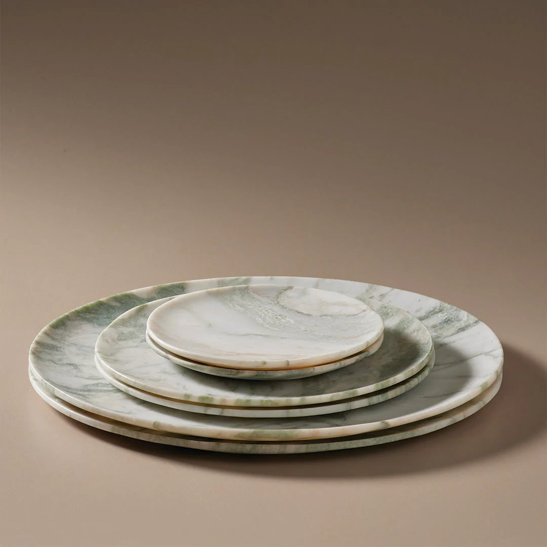 Lady Onyx Plate - Medium