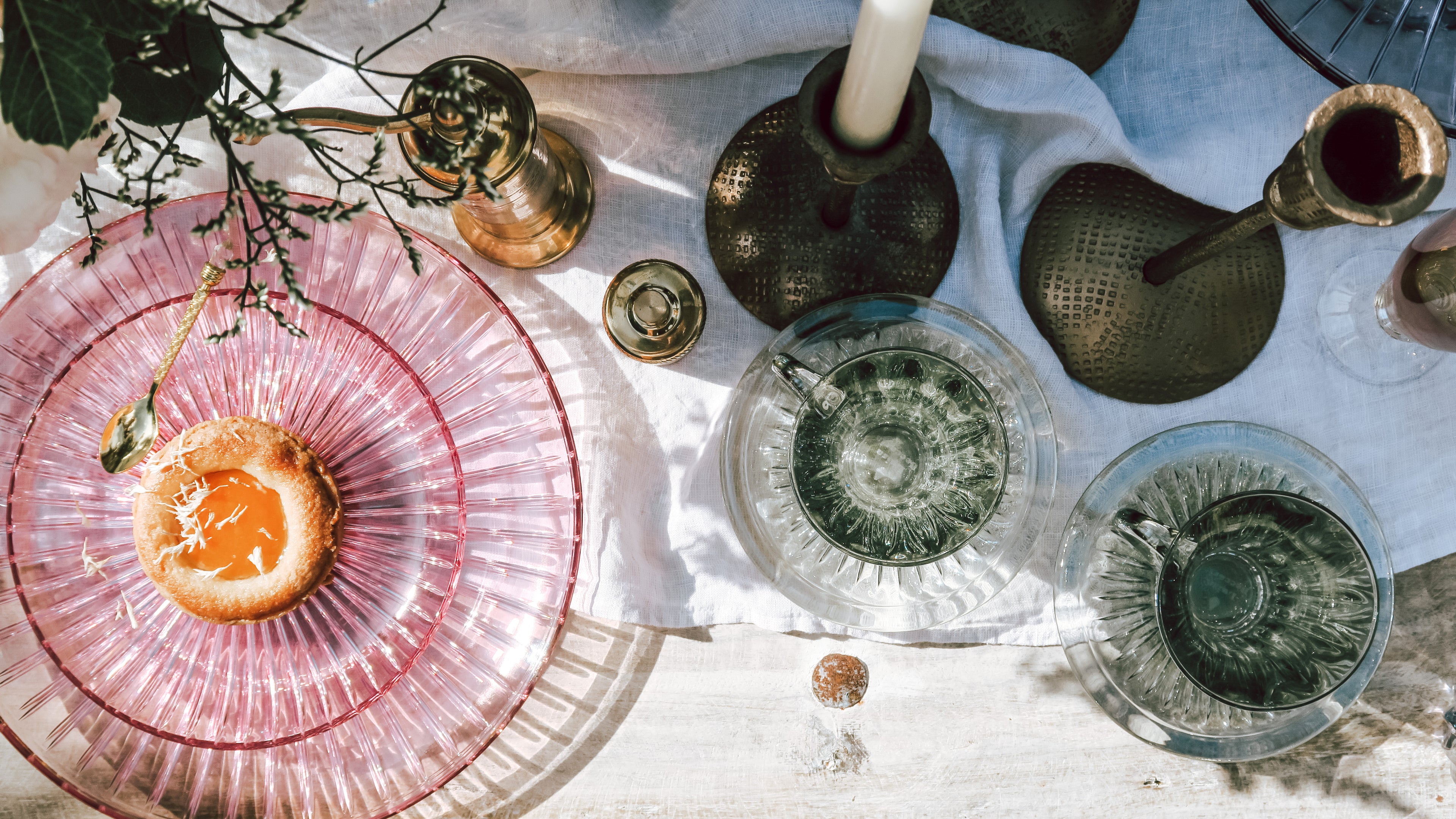 Pink Set Of Two Glass Fruit Plate