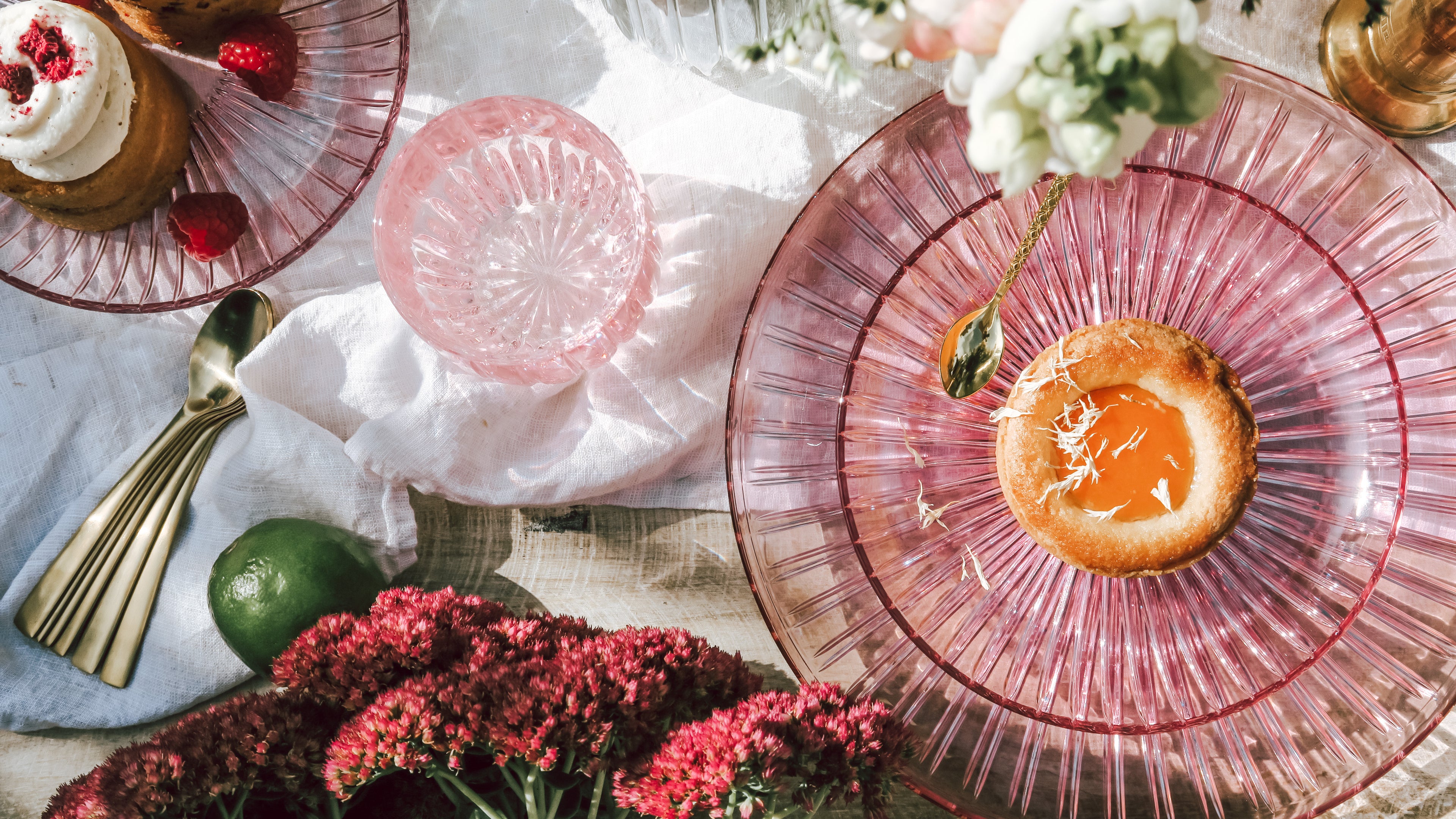 Pink Set Of Two Glass Fruit Plate