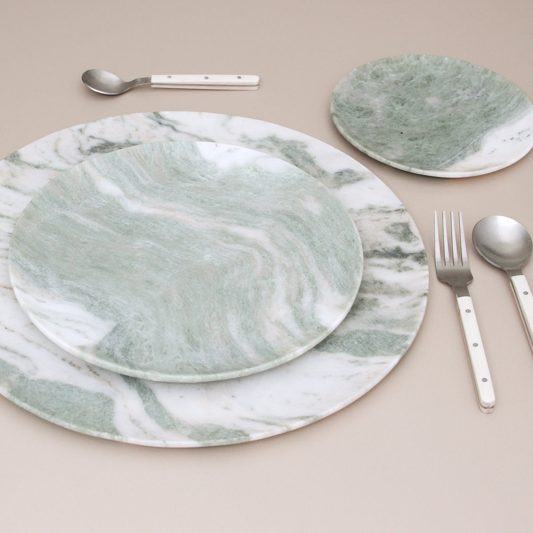 Lady Onyx Plate - Large