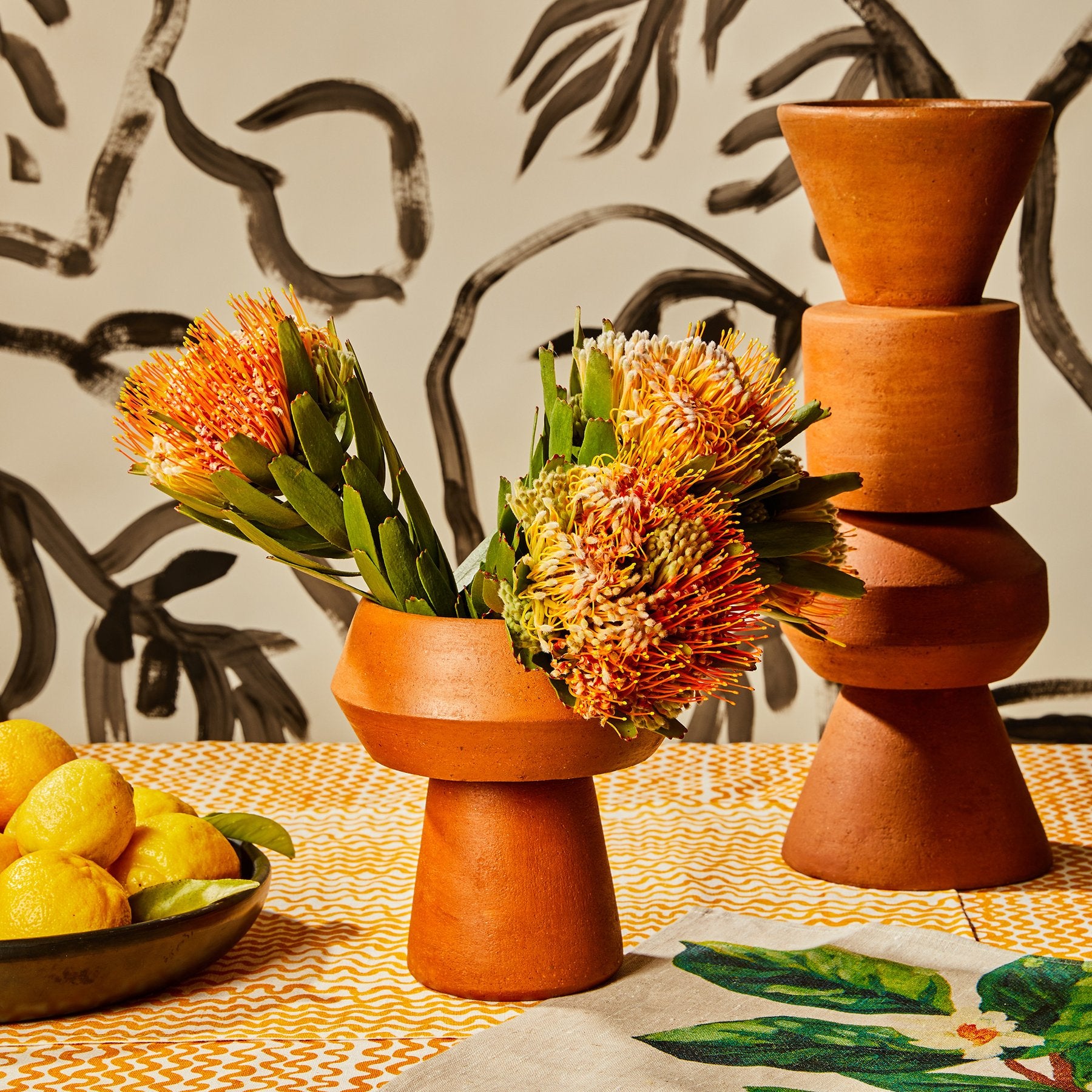 Vase Terrecotta Pedestal