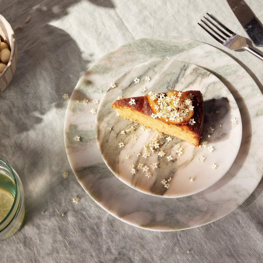 Lady Onyx Plate - Medium