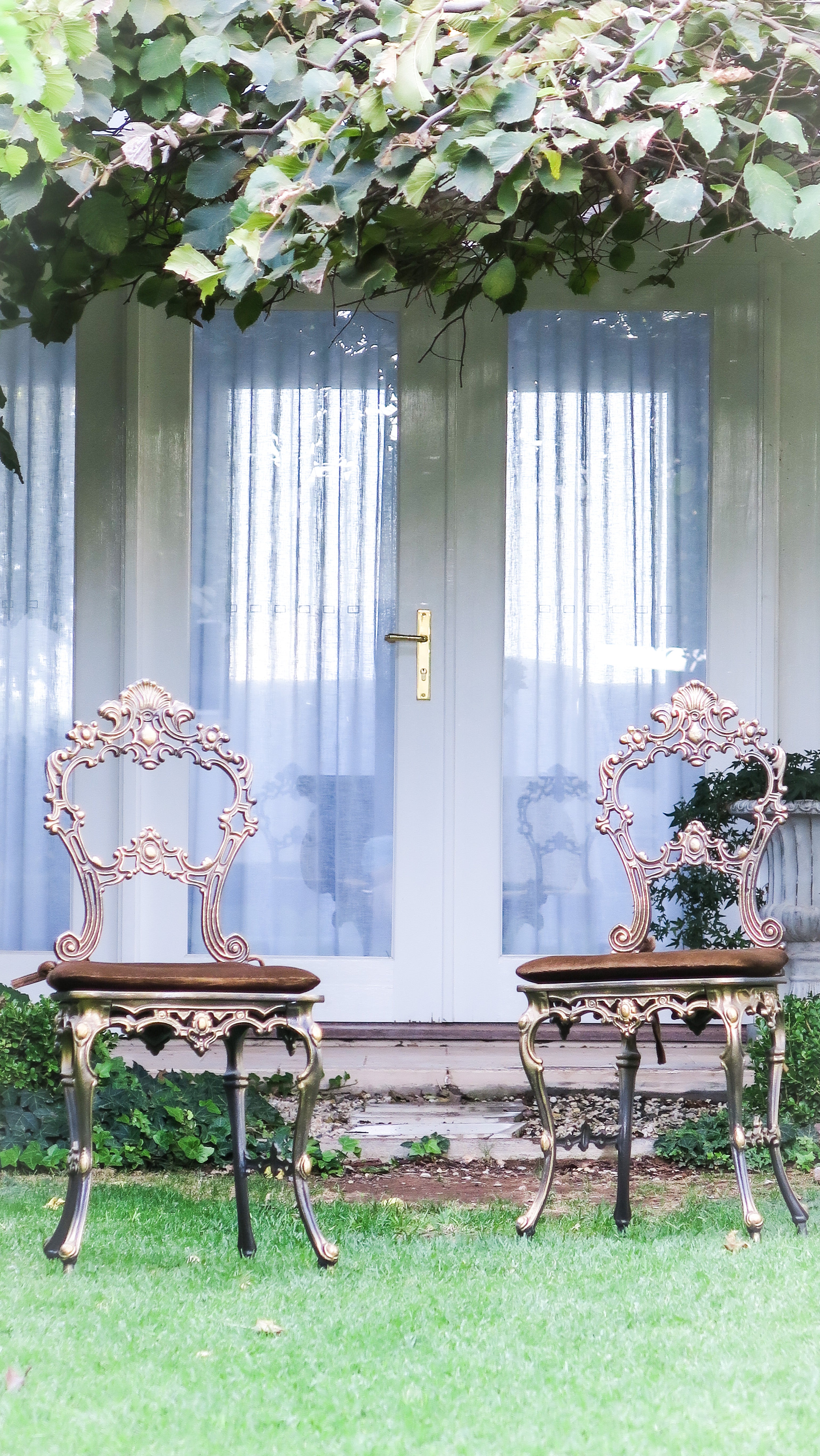 The 'Belle' Cast Iron Boudoir Dining Chair