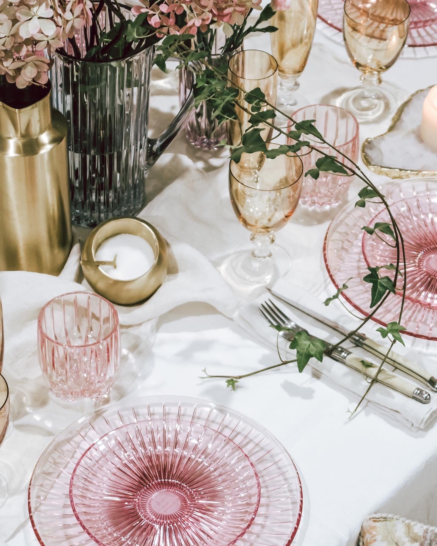 Pink Set Of Two Glass Fruit Plate