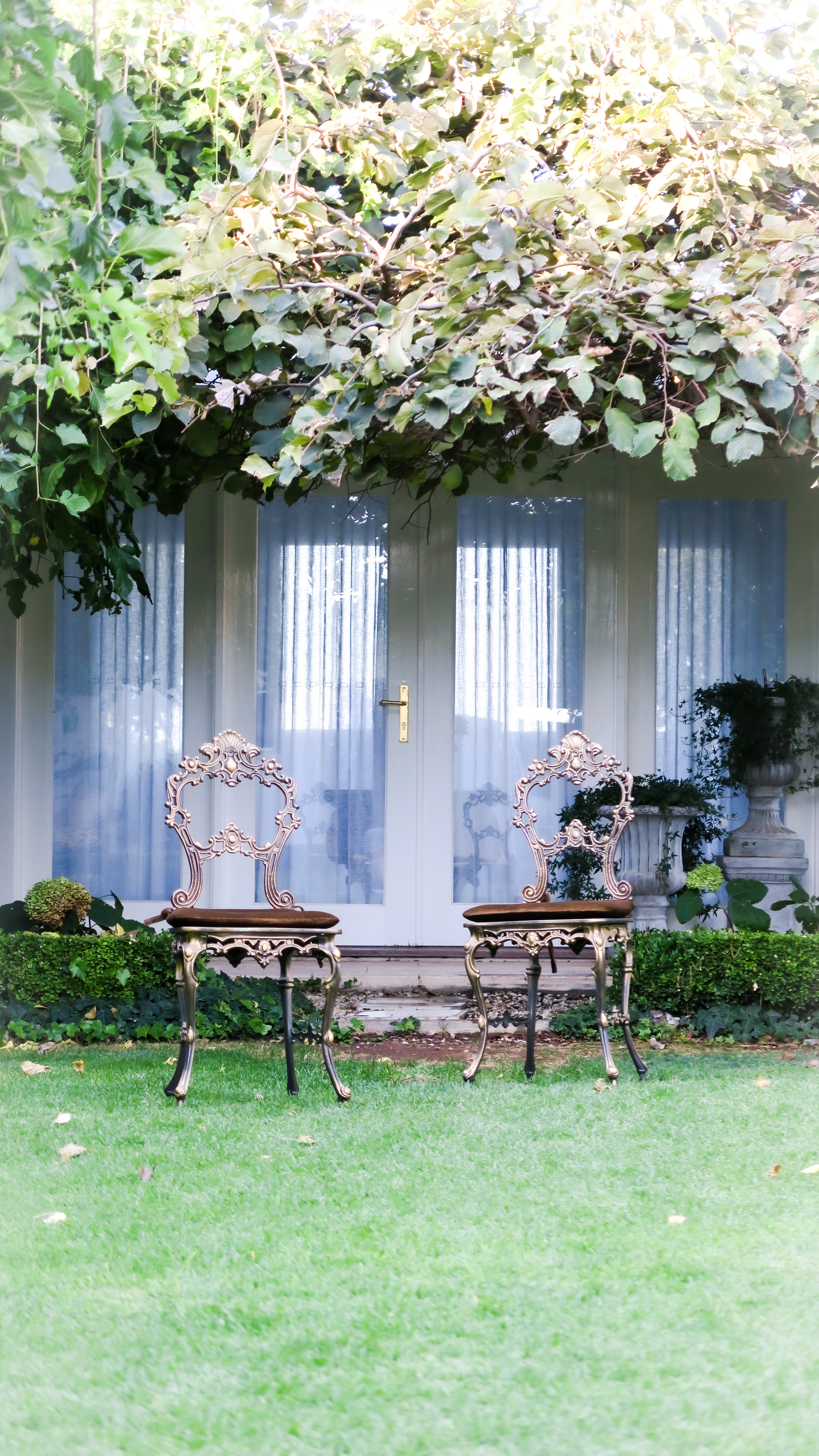 The 'Belle' Cast Iron Boudoir Dining Chair